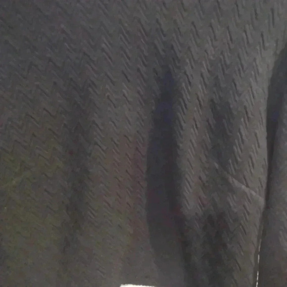 Women's Donna Morgan black top size 10 - Picture 2 of 4